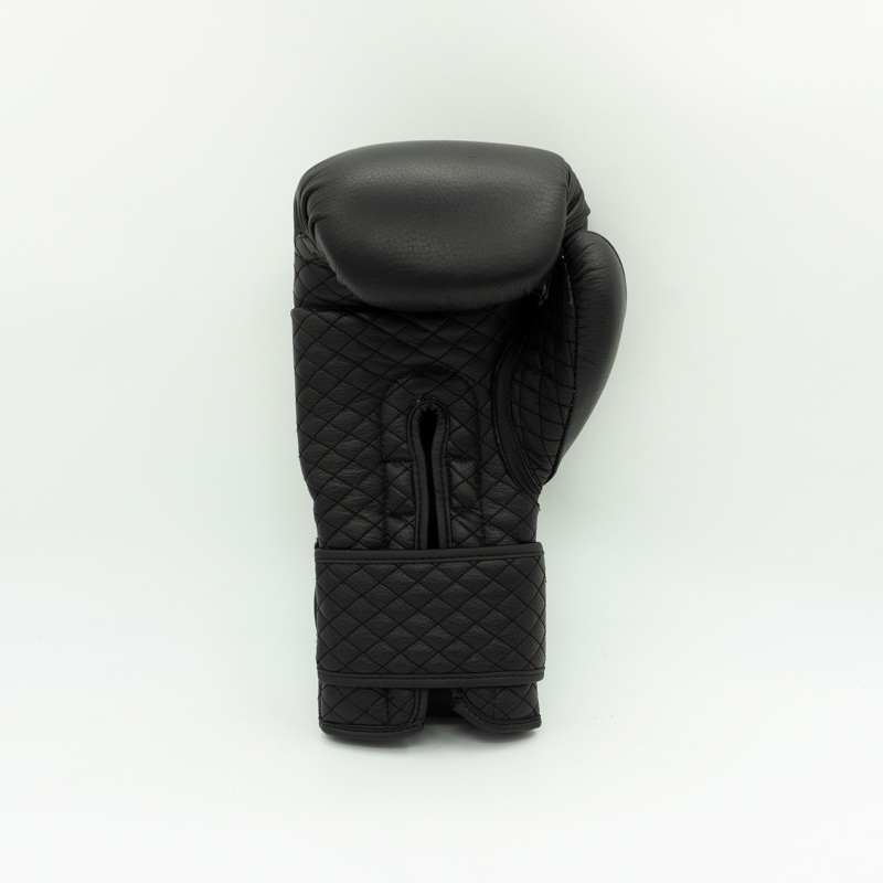 Chosen Luxury Capitoner Boxing Gloves-black